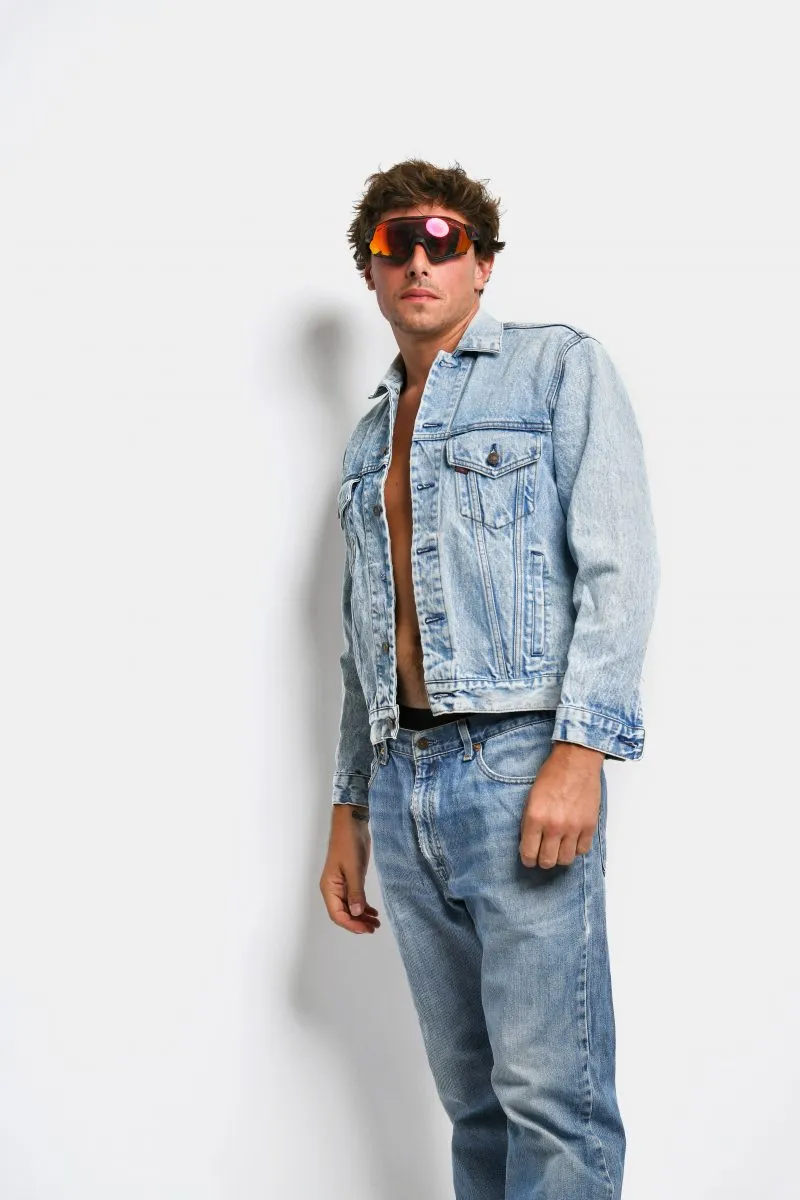 90s denim jacket men