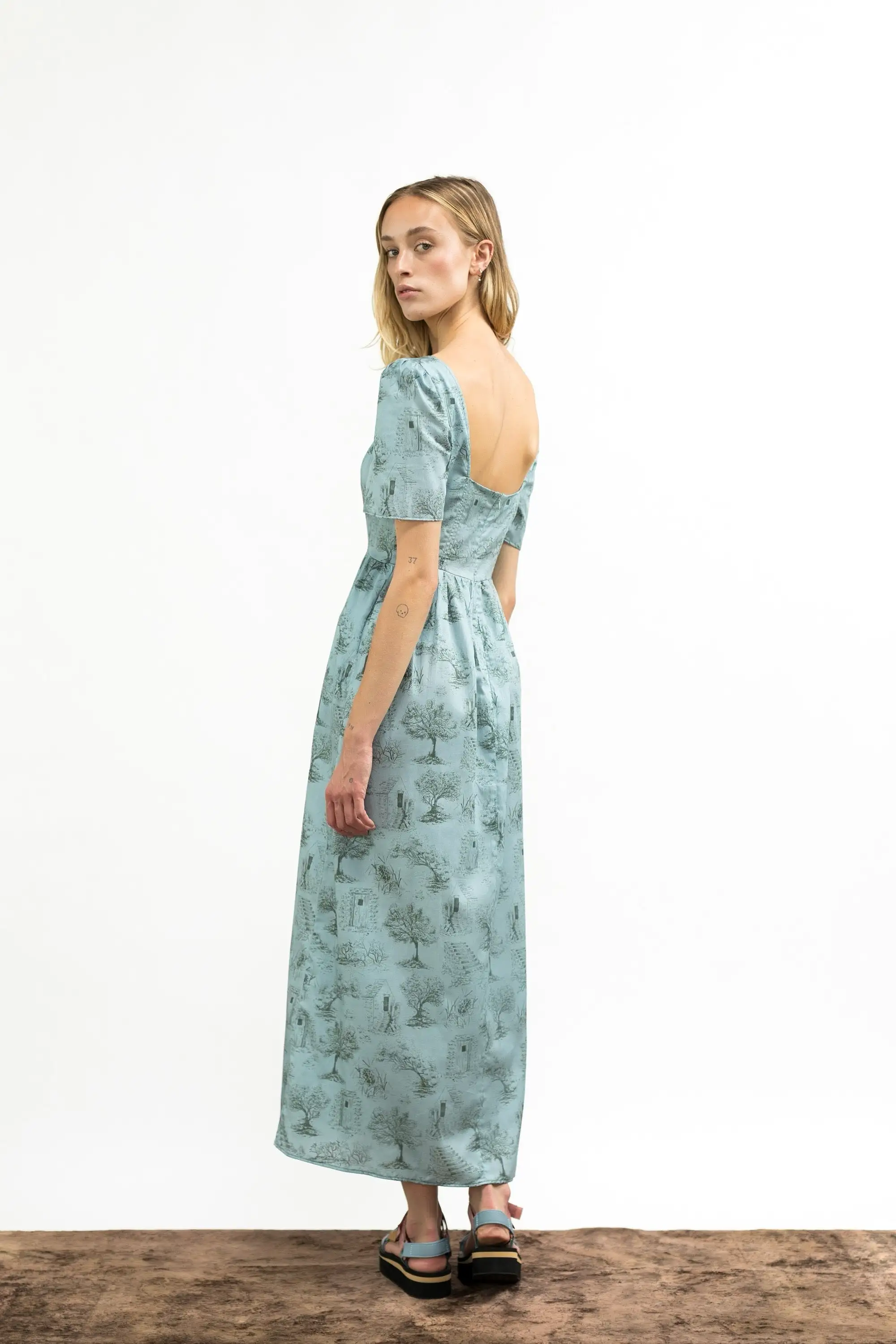 Beatrice Maxi Dress With Sweetheart Neckline / Cottage Blue + Pewter Green Cotton Toile