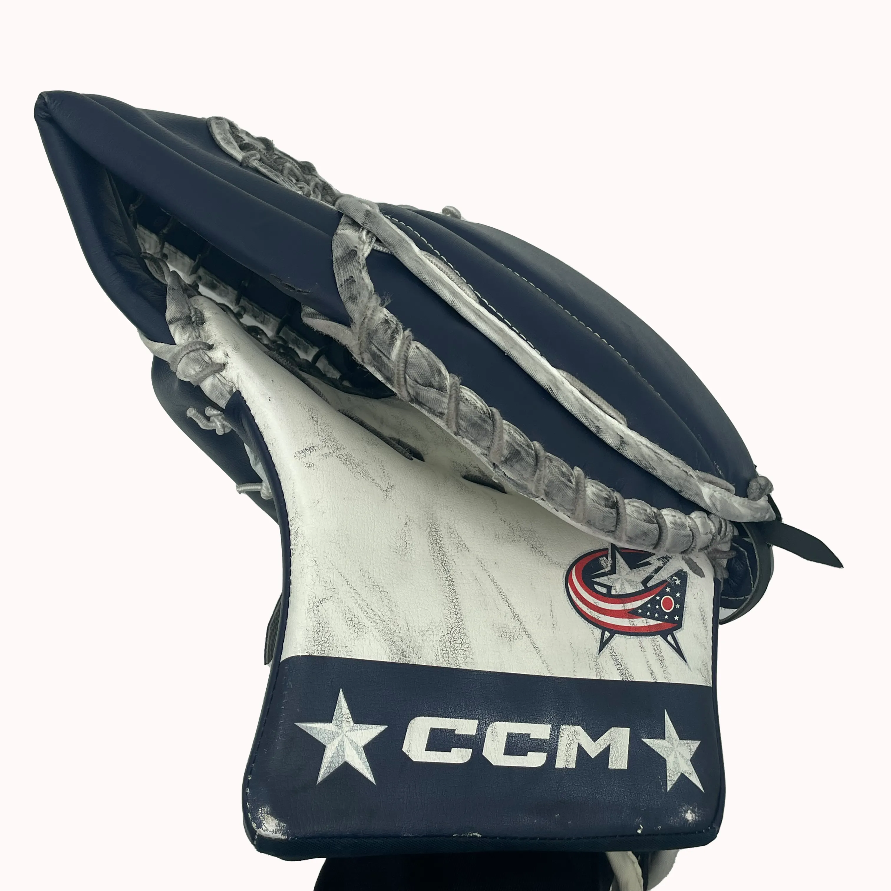 CCM Extreme Flex 6 - Used Pro Stock Goalie Glove (White/Blue) - Columbus Blue Jackets