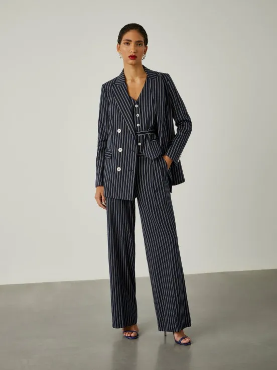 Double-breasted blazer with stripes pattern