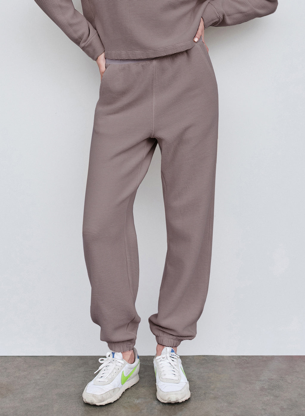 Horizontal Rib Sweatpant in Walnut