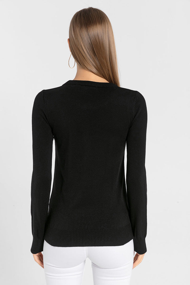 ROUND NECK SWEATER