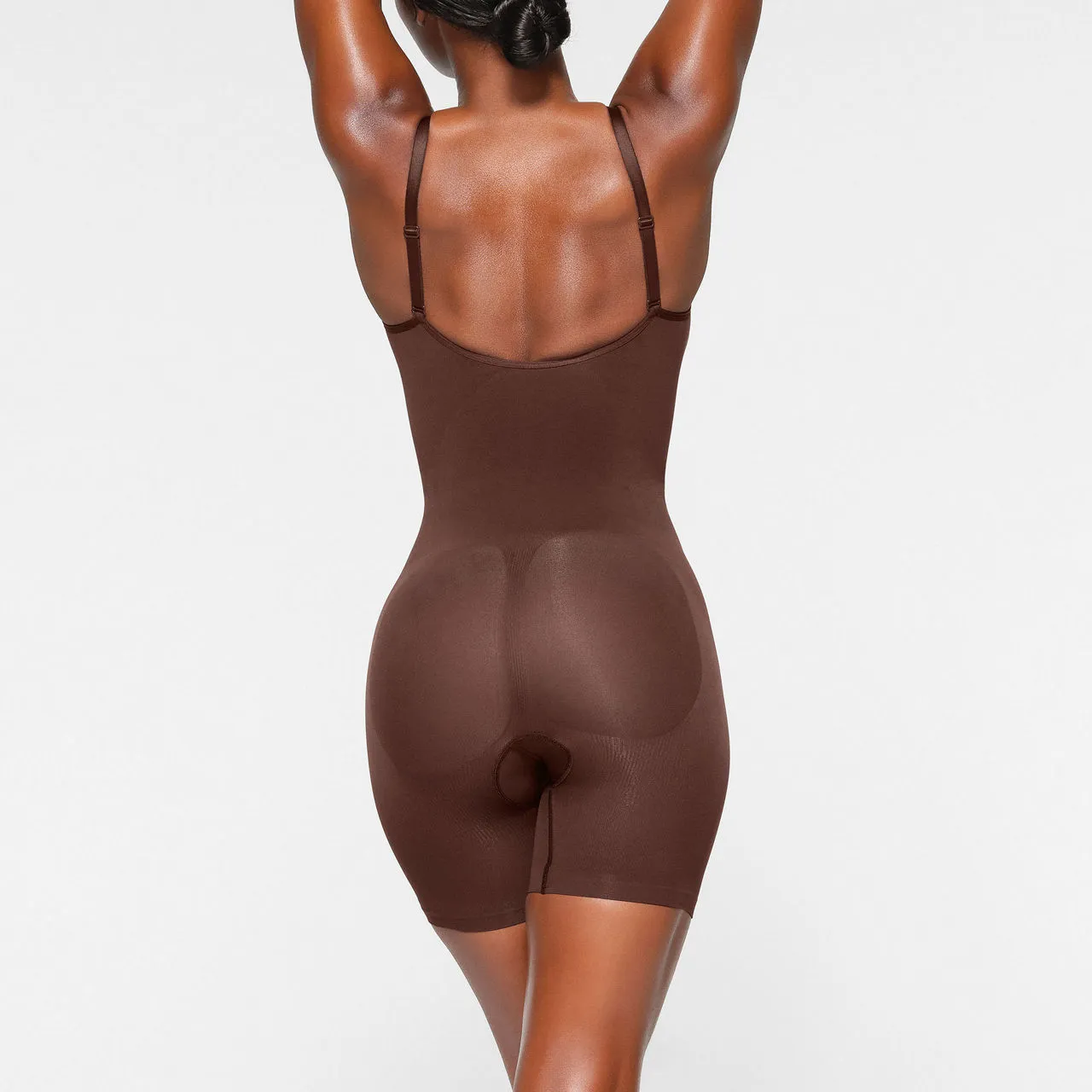 SKIMS SEAMLESS SCULPT Mid Thigh Bodysuit Cocoa - Dark Brown